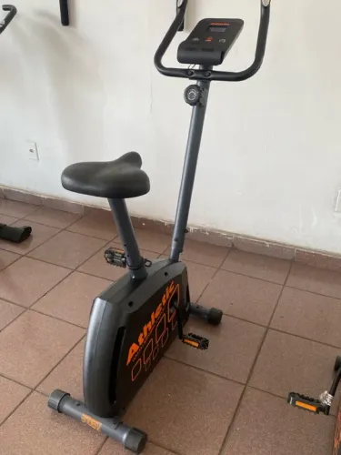 Bicicleta ergométrica Athletic performance 210bv