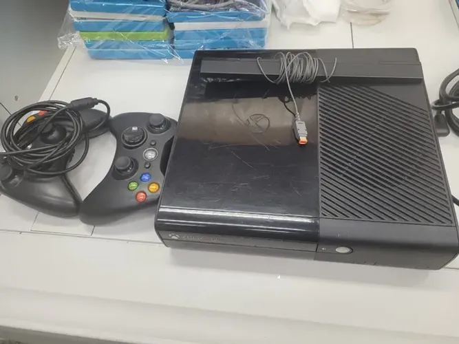 Xbox 360 Slim Desbloqueado com Kinect
