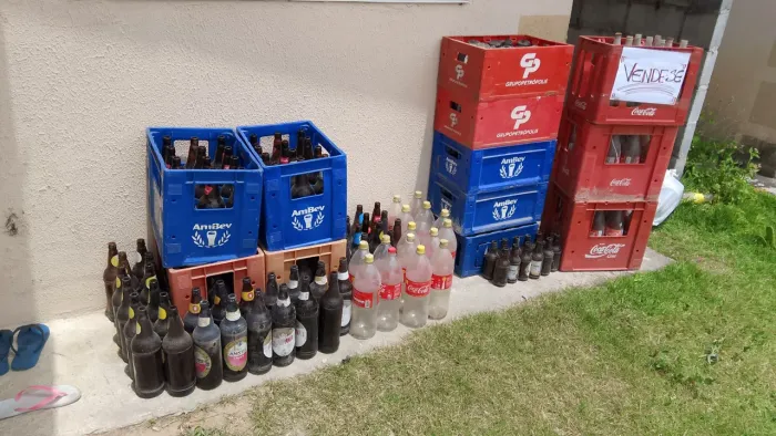 Cx de cerveja ,guarina , litrinho ,(litrão,coca ja vendida)