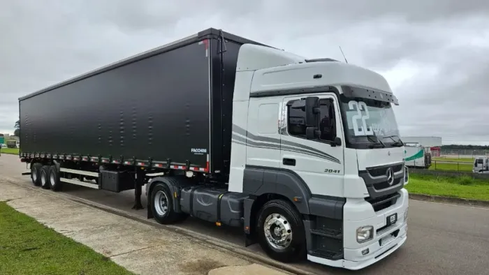 Axor 2041 4x2 Ano 22 Auto Com Ar Cond Carreta Sider Facchini ano 24 0km 28 plts 14.60