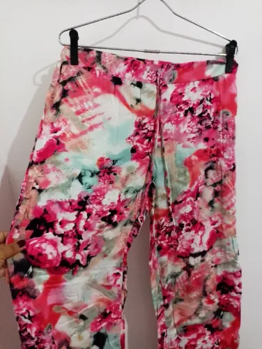 calça feminina estampada da papaya