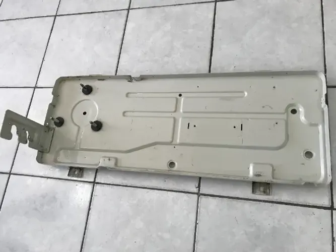 Base principal de sust. da Condensadora Split Hi-Wall Elgin 30.000Btu/h modelo SRFE30000-2