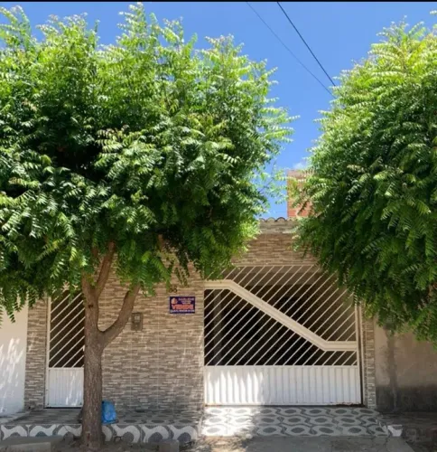 - Casa no Jardim São Cristóvão