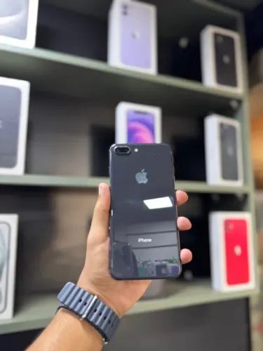 iPhone 8 Plus Preto 64 gb 