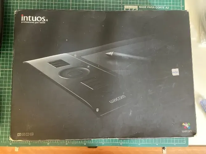Mesa Gráfica Wacom Intuos 4 na caixa sem caneta Aceito Trocas