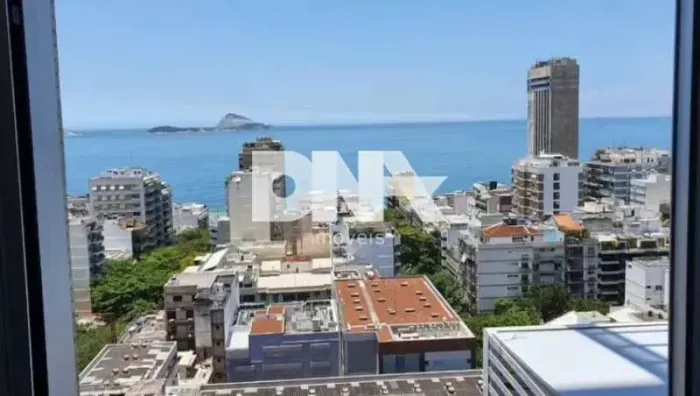Apartamento : / Residencial / Leblon