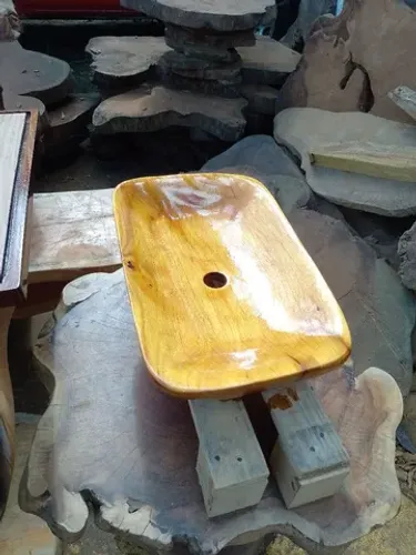 Cubas em madeira maciça com resina 
