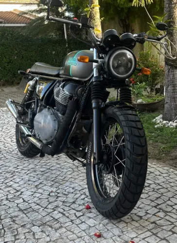 Exclusiva Royal Enfield Interceptor 650