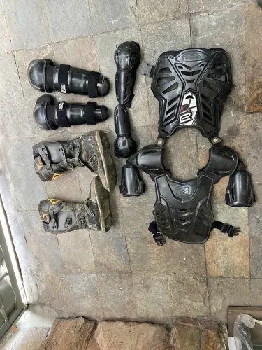 KIT 3 TRILHA preço 50,00 a partir colete bota 
