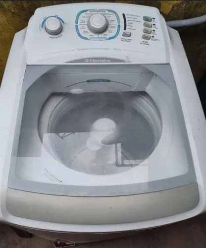 Máquina de lavar roupas 