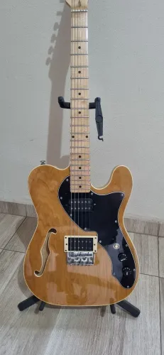 Telecaster Thinline modificada captação EMG