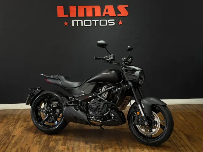 Zontes 350s Preta 2025 - Apenas 7.000 KM.  