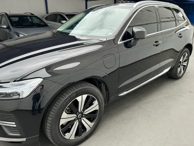 Volvo XC-60 T-8 Plus 2.0 AWD (híbrido) 2024