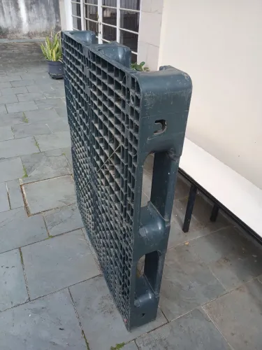 Pallet de Plástico 1,20×1,00×0,15 