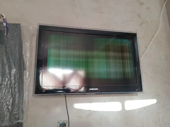 TV Samsung LCD 32 polegadas