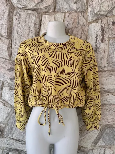 Moleton estilo cropped marca Animale Jeans Novíssimo!