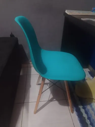Cadeira de pé palito nova