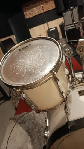 Vendo bateria pearl master séries 