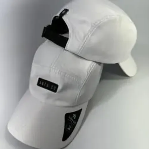 BONÉ FIVE PANEL CURVA BASIC BRANCO