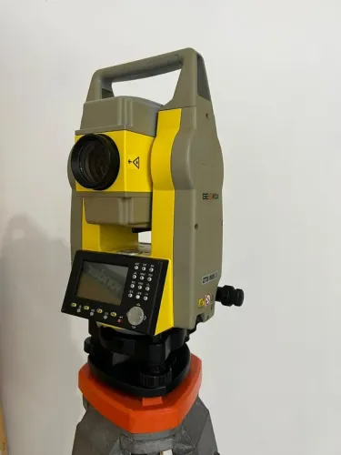Estação Total Geomax ZTS-605IR