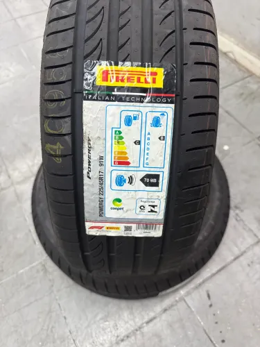 Pneu Pirelli Powergy 225/45R17