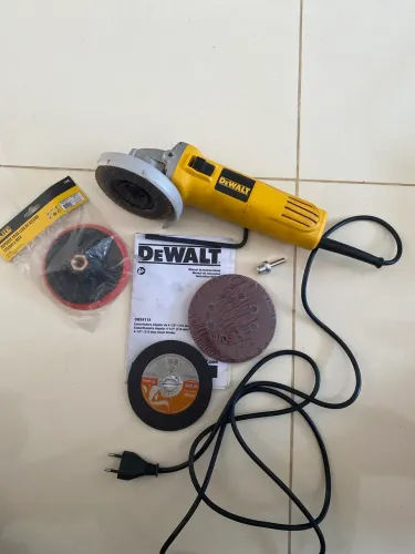 Esmerilhadeira Lixadeira Angular Dewalt 950W + acessórios