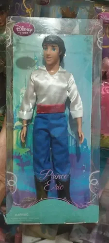 BONECO KEN ERIC PRÍNCIPE DISNEY STORE NOVO NA CAIXA ITEM DE COLECIONADOR 