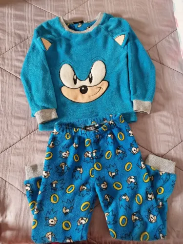 Conjunto do Sonic 3/4 anos