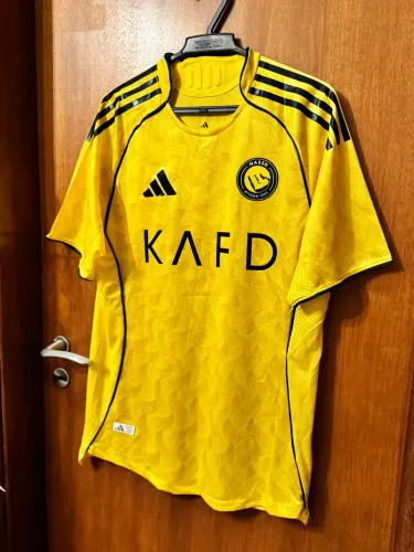 Camiseta Adidas Al Nassr Cristiano Ronaldo Versão Jogador 