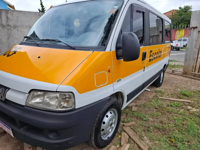 Peugeot boxes 2011/2012