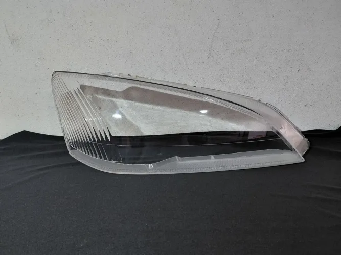 Lente farol Ford Mondeo lado direito 04/07 PRODUTO NOVO