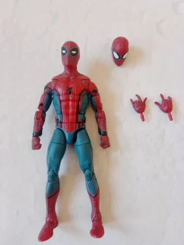 Marvel legends homem aranha versão Guerra Civil