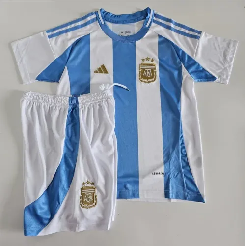 Conjunto infantil Argentina 2024