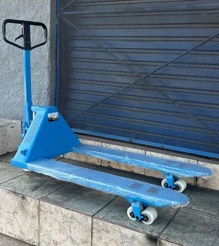 Paleteira manual 2500kg