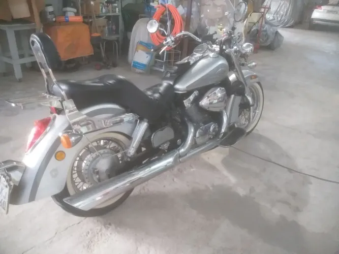 Moto Honda Shadow 750