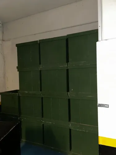 14 - Cachepô de Madeira - Verde (R$217,00 cada)