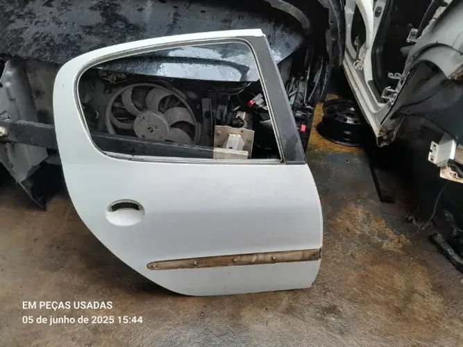 Porta traseira direita Peugeot 206 207