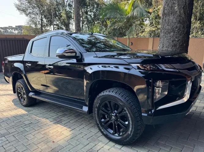 Mitsubishi L200 Triton Sport HPE-S 2.4 CD Dies. AUT 2022