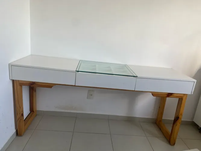 Penteadeira/Bancada de estudos