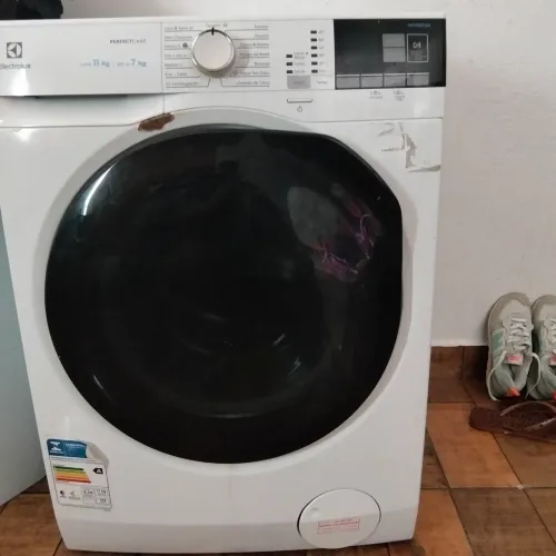 Lava e Seca Electrolux LSP11 11kg/7kg Inverter ? COM DEFEITO