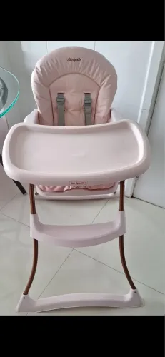 Cadeirinha de alimentação 