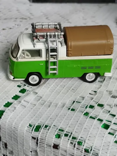 Carrinhos escala 1:64