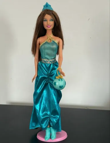 Barbie Hadley Escola de Princesas