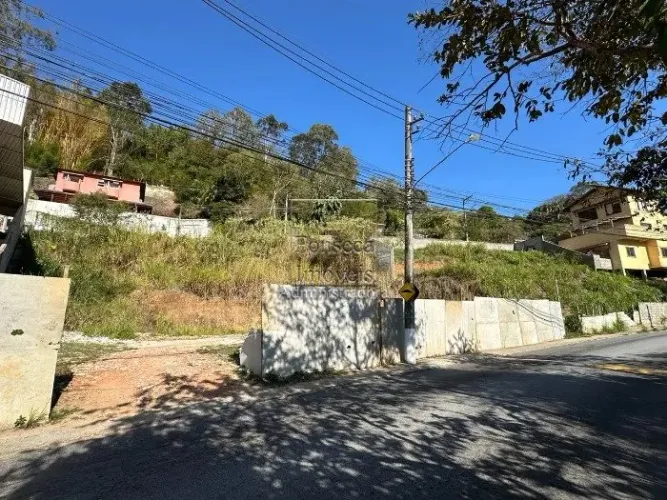 PETRóPOLIS - Terreno Padrão - Corrêas