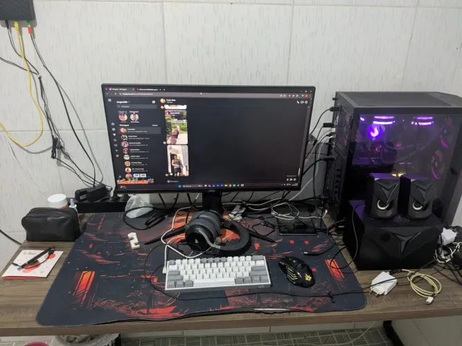 Placa mãe: Asrock B450m Steel Legend Chipset B450 Am4