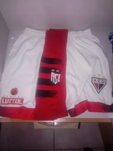 Short do Atlético e meião 