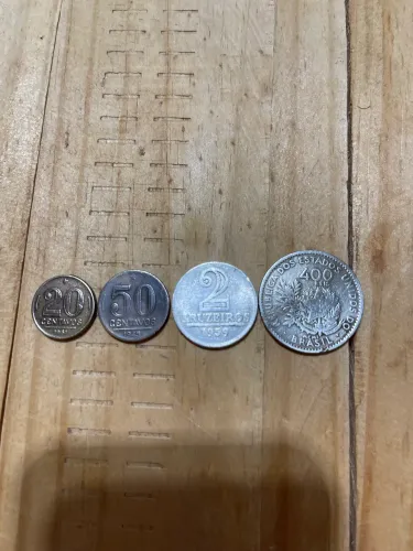 Moedas 400 Réis, 20 centavos 1951, 2 Cruzeiros 1959, 50 Centavos 1945, 
