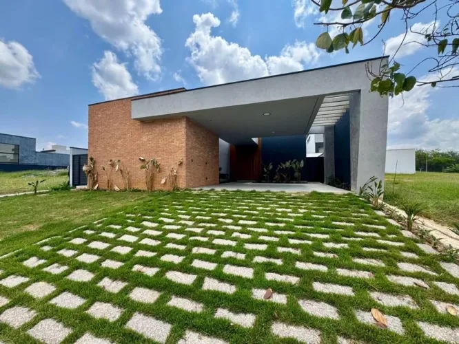 Casa à Venda em Condomínio Fechado em Itu/SP