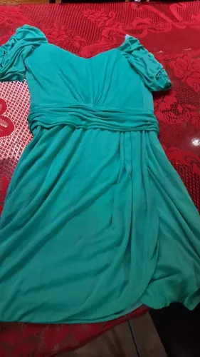 Vestido azul piscina