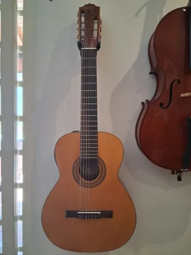 Vendo violão de 7 cordas